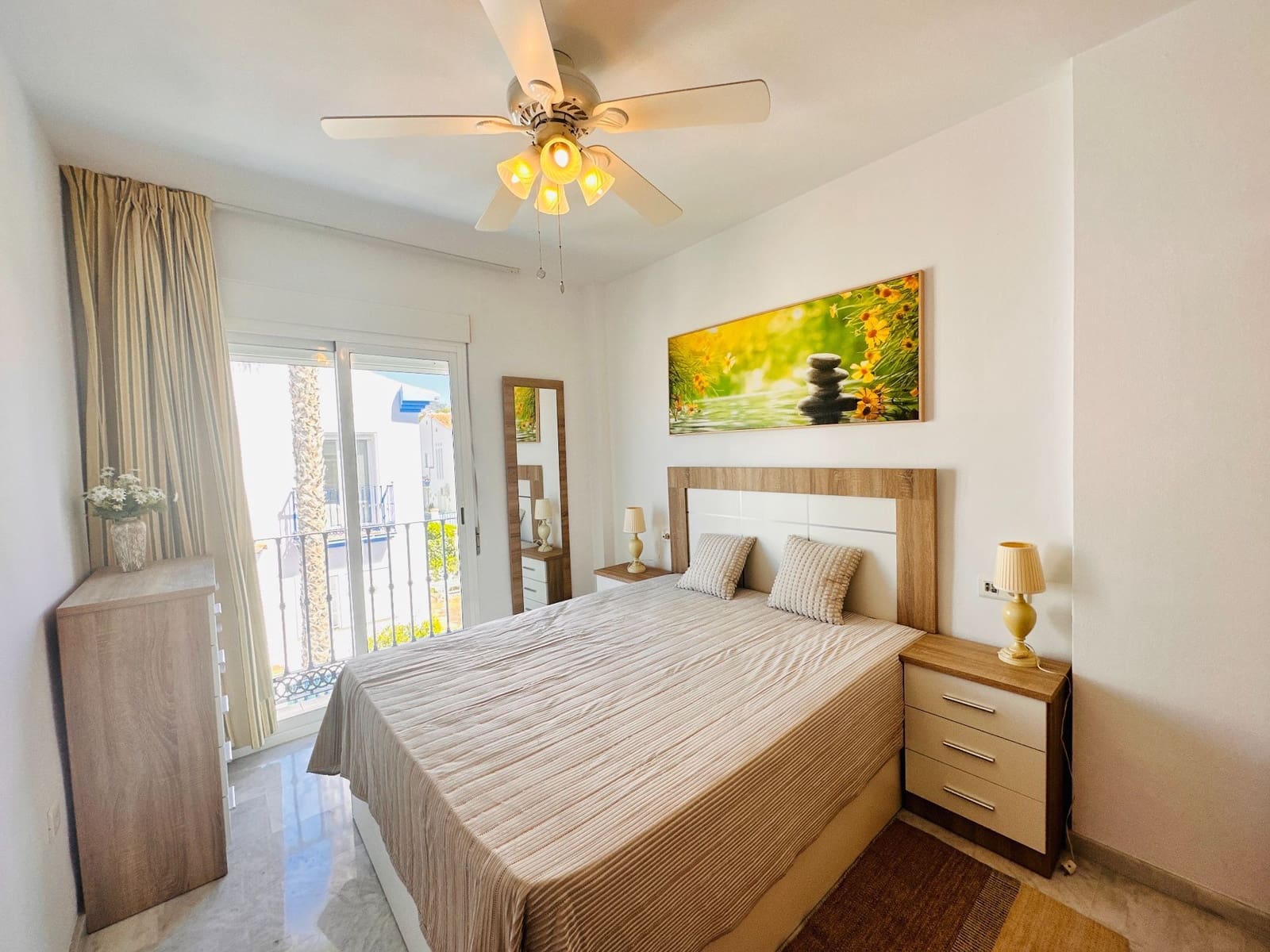 3 soveværelse Semi-Rækkehus til salg i Mezquitilla med swimmingpool garage - € 399.000 (Ref: 9132082)