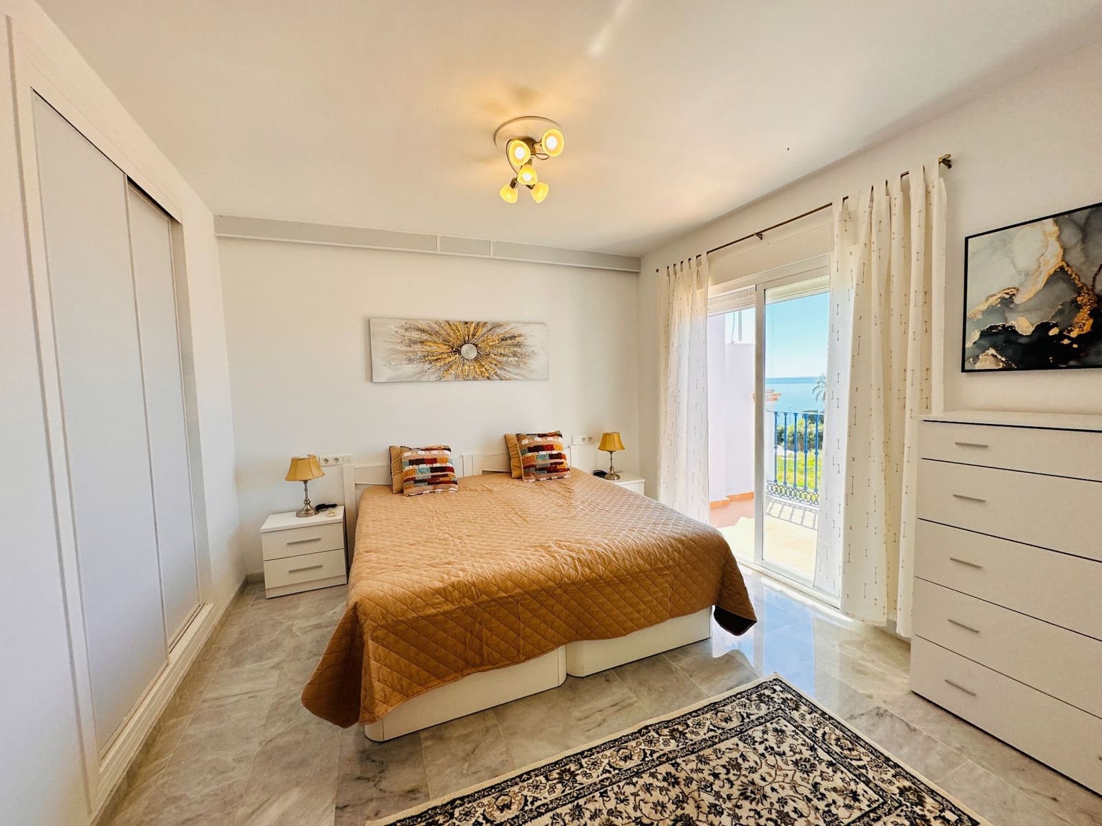 3 soveværelse Semi-Rækkehus til salg i Mezquitilla med swimmingpool garage - € 399.000 (Ref: 9132082)