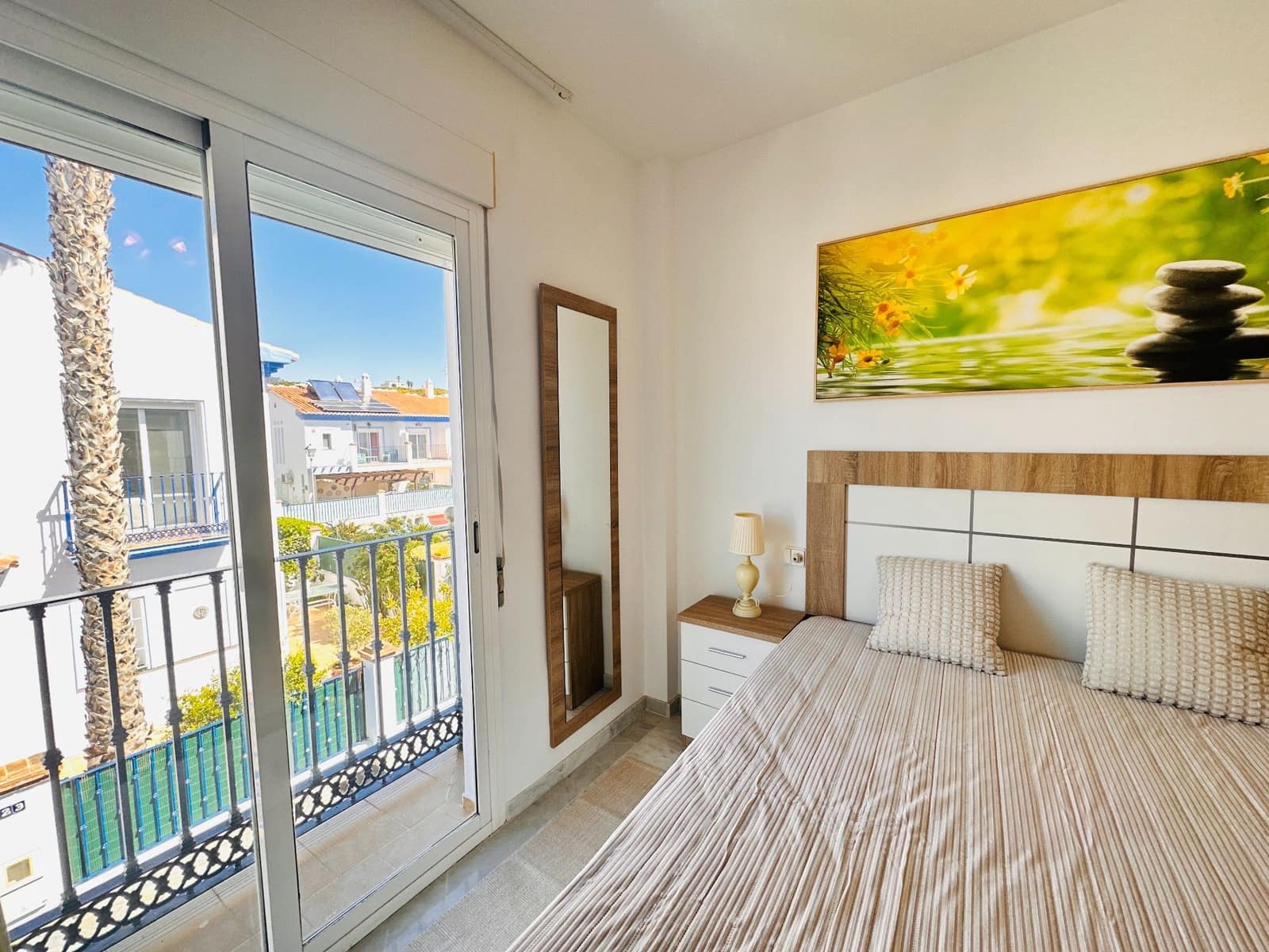 3 soveværelse Semi-Rækkehus til salg i Mezquitilla med swimmingpool garage - € 399.000 (Ref: 9132082)