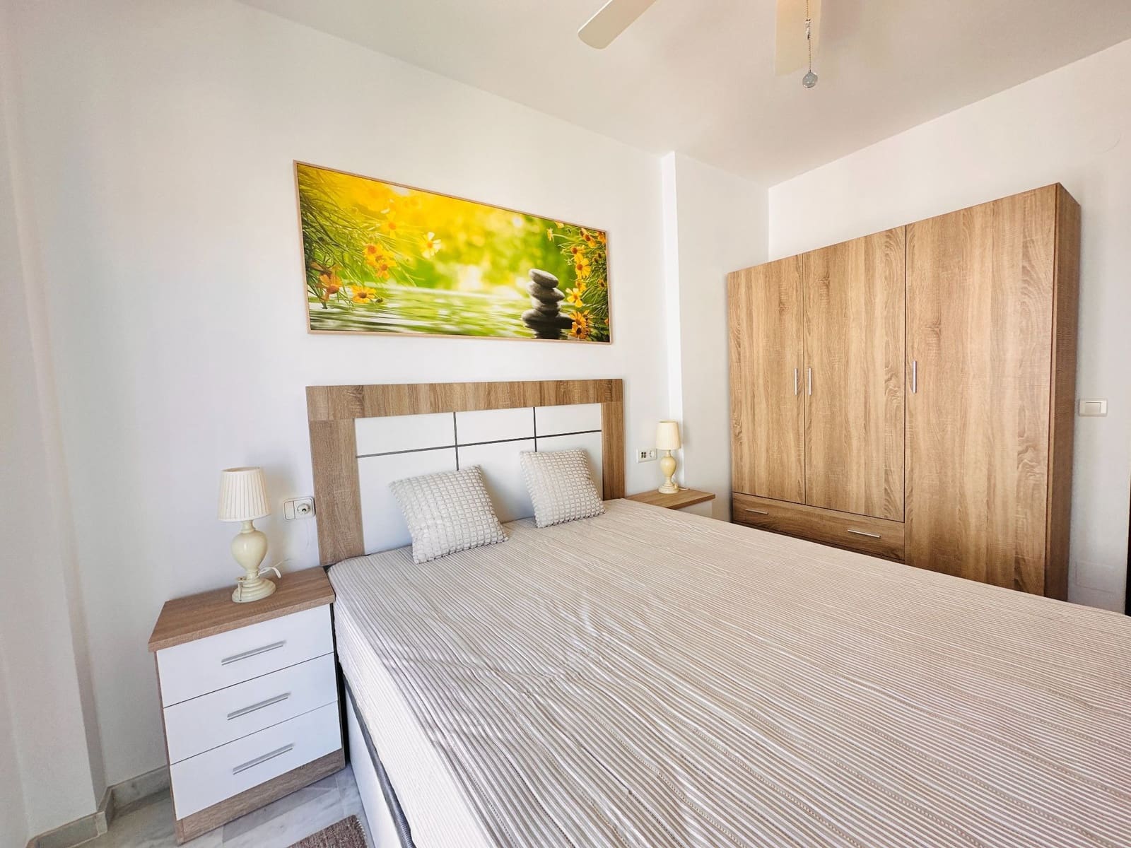 3 soveværelse Semi-Rækkehus til salg i Mezquitilla med swimmingpool garage - € 399.000 (Ref: 9132082)