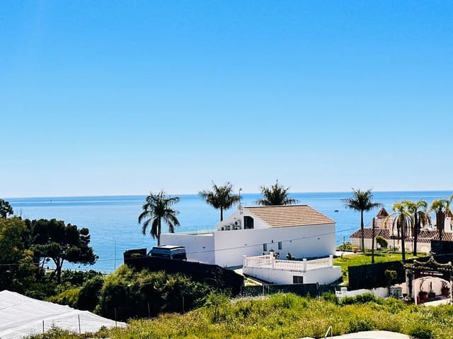 3 soveværelse Semi-Rækkehus til salg i Mezquitilla, Vélez-Málaga med swimmingpool garage - € 399.000 (Ref: 9132082)