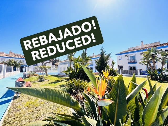 3 soveværelse Semi-Rækkehus til salg i Mezquitilla, Vélez-Málaga med swimmingpool garage - € 399.000 (Ref: 9132082)