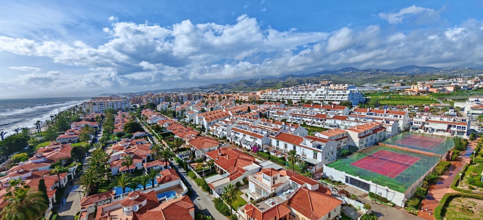 1 camera da letto Appartamento in vendita in Torrox-Costa con piscina - 189.000 € (Rif: 9136878)