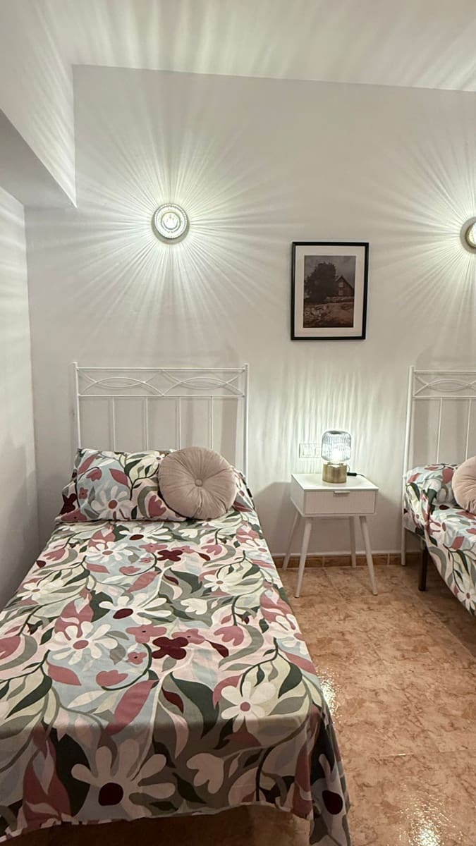 4 soverom Hus til salgs i Nerja med svømmebasseng garasje - € 390 000 (Ref: 9146740)