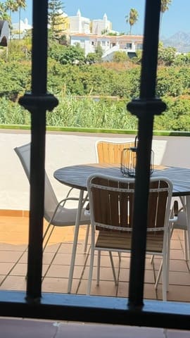 4 sypialnia Dom na sprzedaż w Nerja z basenem garażem - 390 000 € (Ref: 9146740)