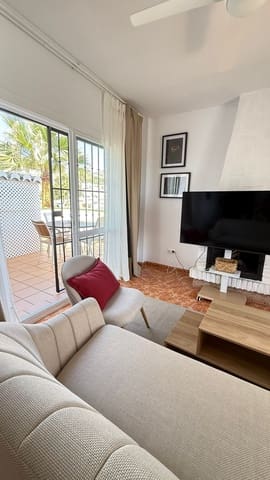 4 sypialnia Dom na sprzedaż w Nerja z basenem garażem - 390 000 € (Ref: 9146740)