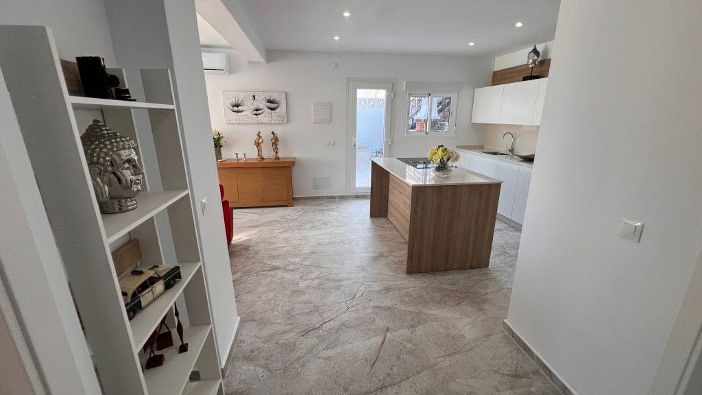 2 soverom Villa til salgs i Torrox-Costa - € 435 000 (Ref: 9148835)