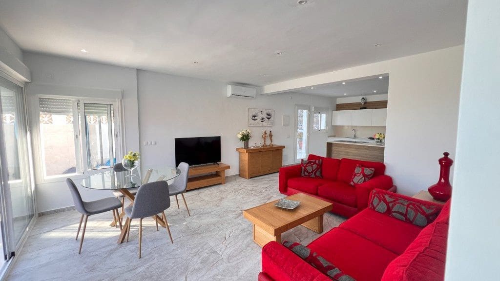 2 soverom Villa til salgs i Torrox-Costa - € 435 000 (Ref: 9148835)