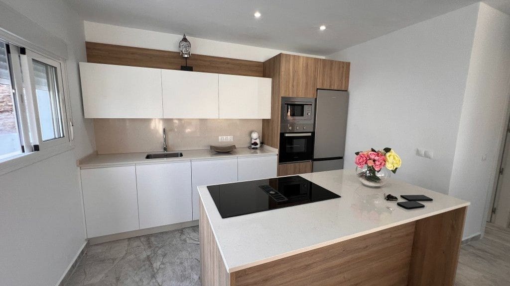 2 soverom Villa til salgs i Torrox-Costa - € 435 000 (Ref: 9148835)