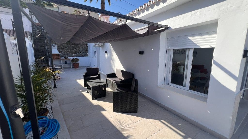 2 soverom Villa til salgs i Torrox-Costa - € 435 000 (Ref: 9148835)