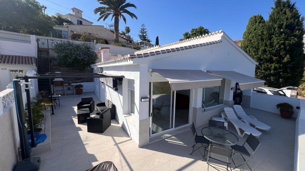 2 soverom Villa til salgs i Torrox-Costa - € 435 000 (Ref: 9148835)