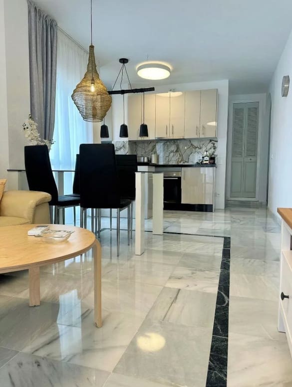 2 Zimmer Apartment zu verkaufen in Torrox-Costa - 340.000 € (Ref: 9151698)