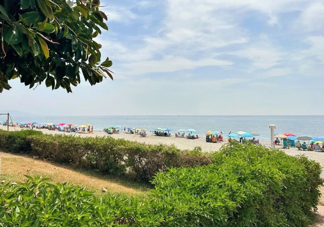 2 Zimmer Apartment zu verkaufen in Torrox-Costa - 340.000 € (Ref: 9151698)