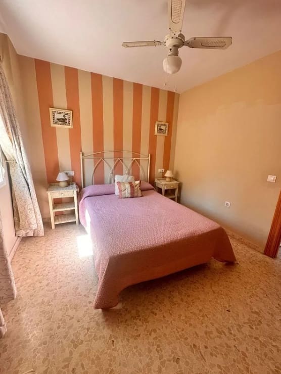 1 sovrum Lägenhet till salu i Torrox-Costa med garage - 169 000 € (Ref: 9173191)