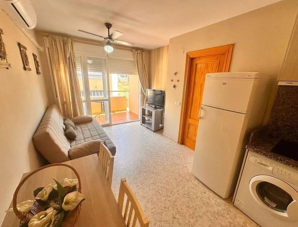 1 sovrum Lägenhet till salu i Torrox-Costa med garage - 169 000 € (Ref: 9173191)