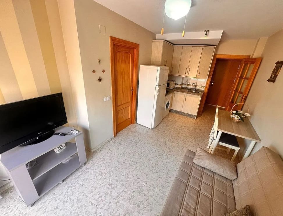 1 sovrum Lägenhet till salu i Torrox-Costa med garage - 169 000 € (Ref: 9173191)