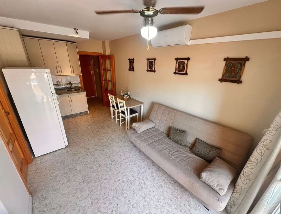 1 sovrum Lägenhet till salu i Torrox-Costa med garage - 169 000 € (Ref: 9173191)