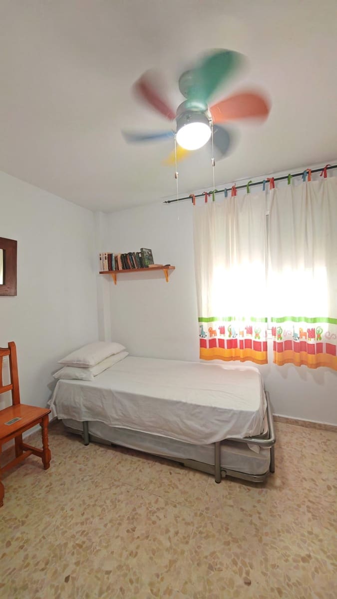 Apartamento de 2 habitaciones en Torrox-Costa en venta - 211.000 € (Ref: 9228175)
