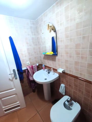 2 bedroom Penthouse for sale in Torrox-Costa, Torrox - € 244,000 (Ref: 9246311)