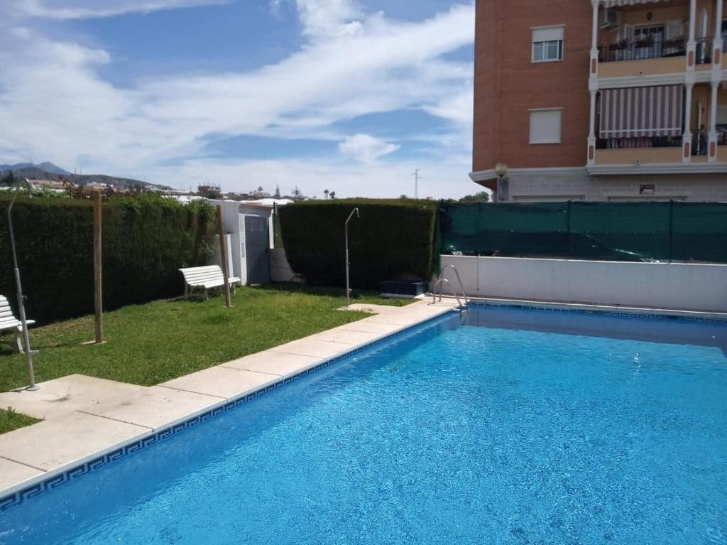 2 soverom Leilighet til salgs i Torrox-Costa med svømmebasseng garasje - € 259 000 (Ref: 9247939)