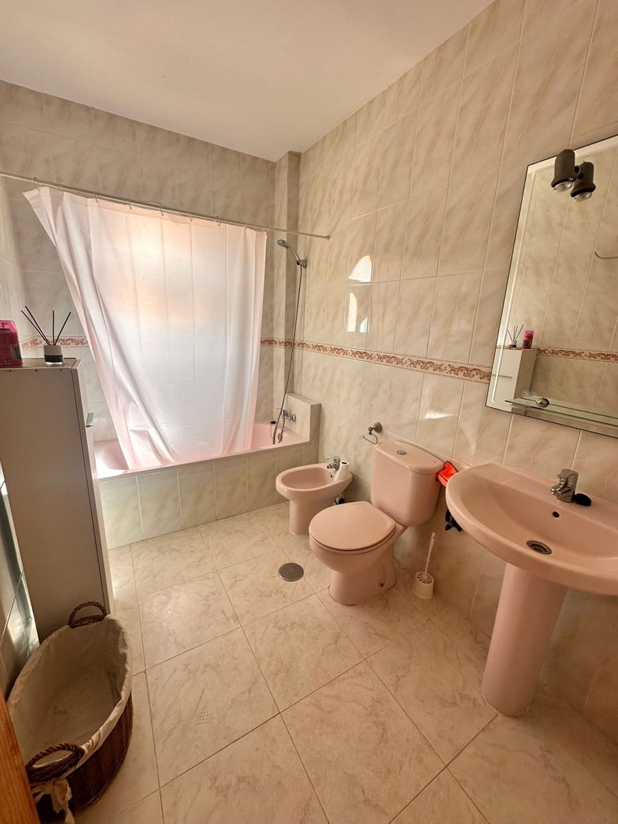 2 soverom Leilighet til salgs i Torrox-Costa med svømmebasseng garasje - € 259 000 (Ref: 9247939)