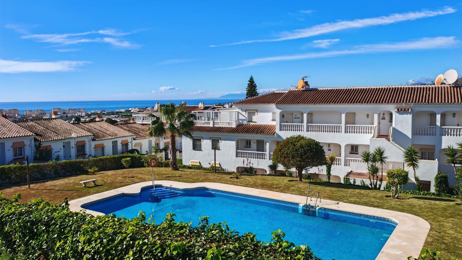 2 soveværelse Lejlighed til salg i Torrox Park med swimmingpool - € 249.000 (Ref: 9251842)