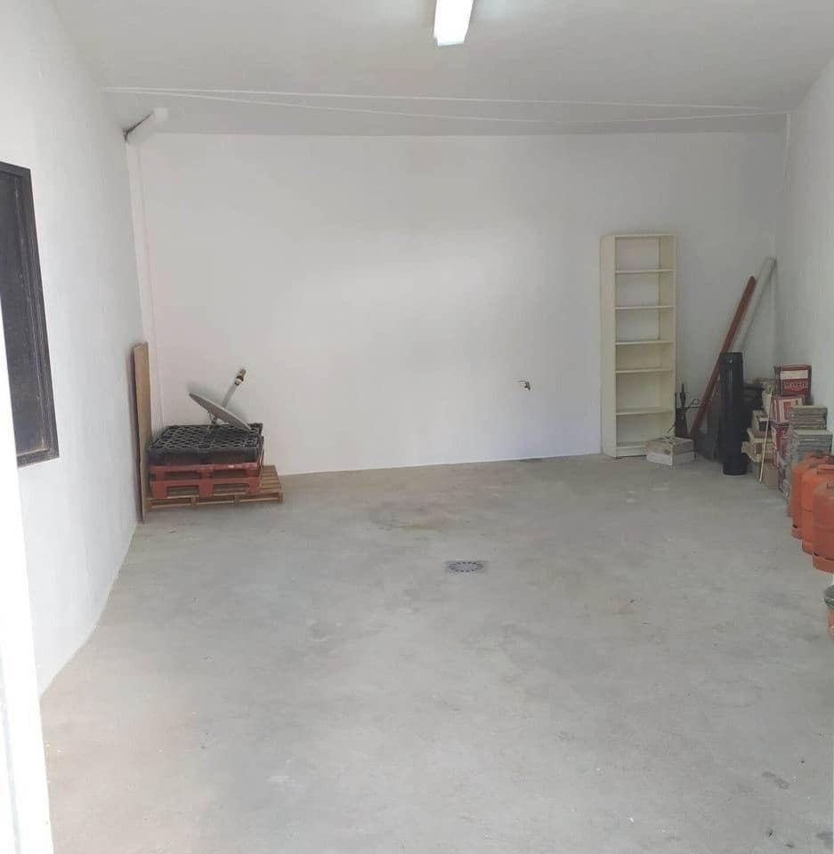 2 soveværelse Villa til salg i Sayalonga med garage - € 176.500 (Ref: 9290957)