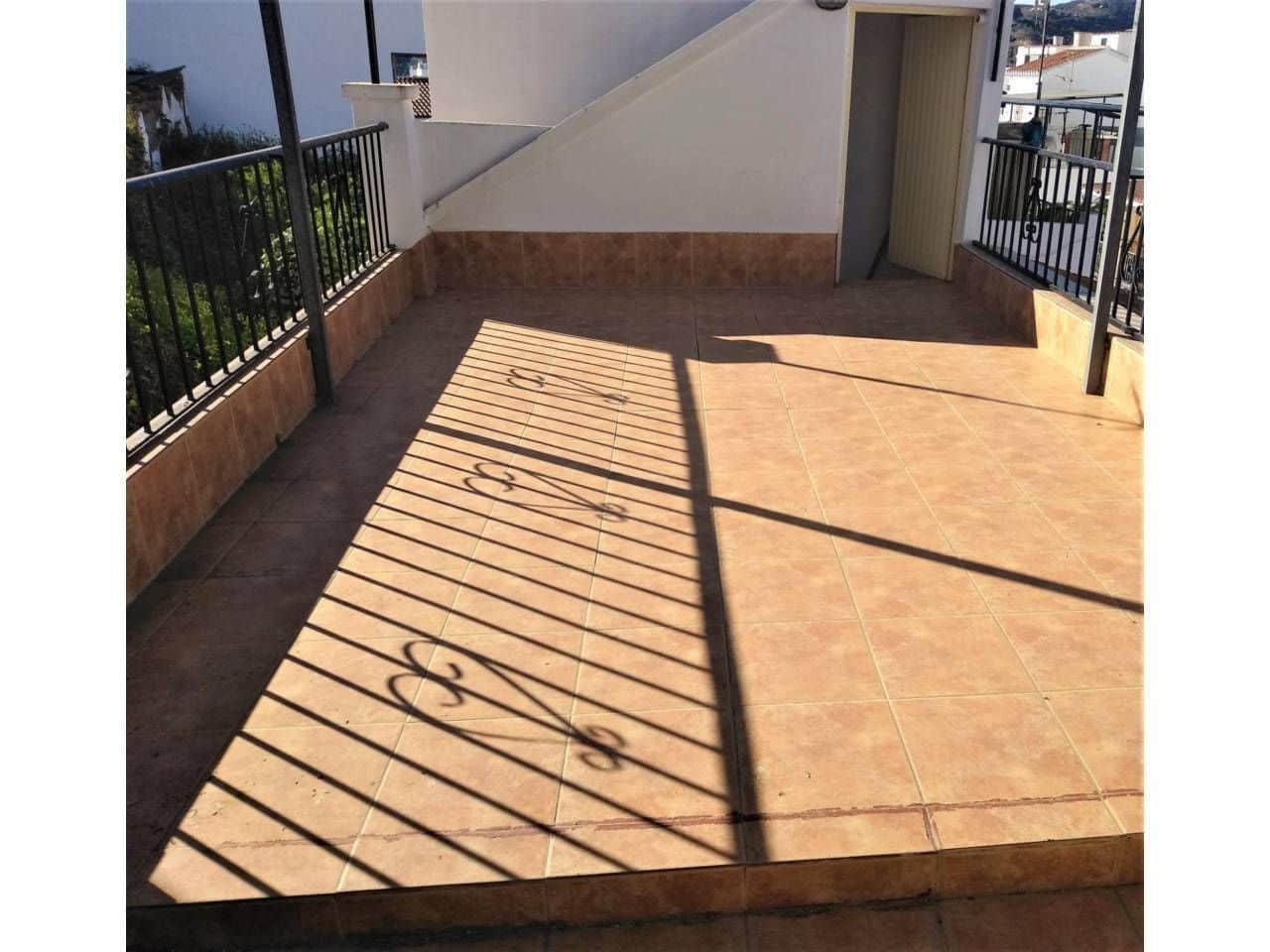 3 sovrum Villa till salu i Sayalonga - 94 500 € (Ref: 9290958)