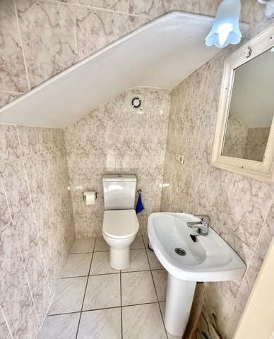 3 sovrum Semi-fristående Villa till salu i Nerja med pool garage - 429 900 € (Ref: 9330084)