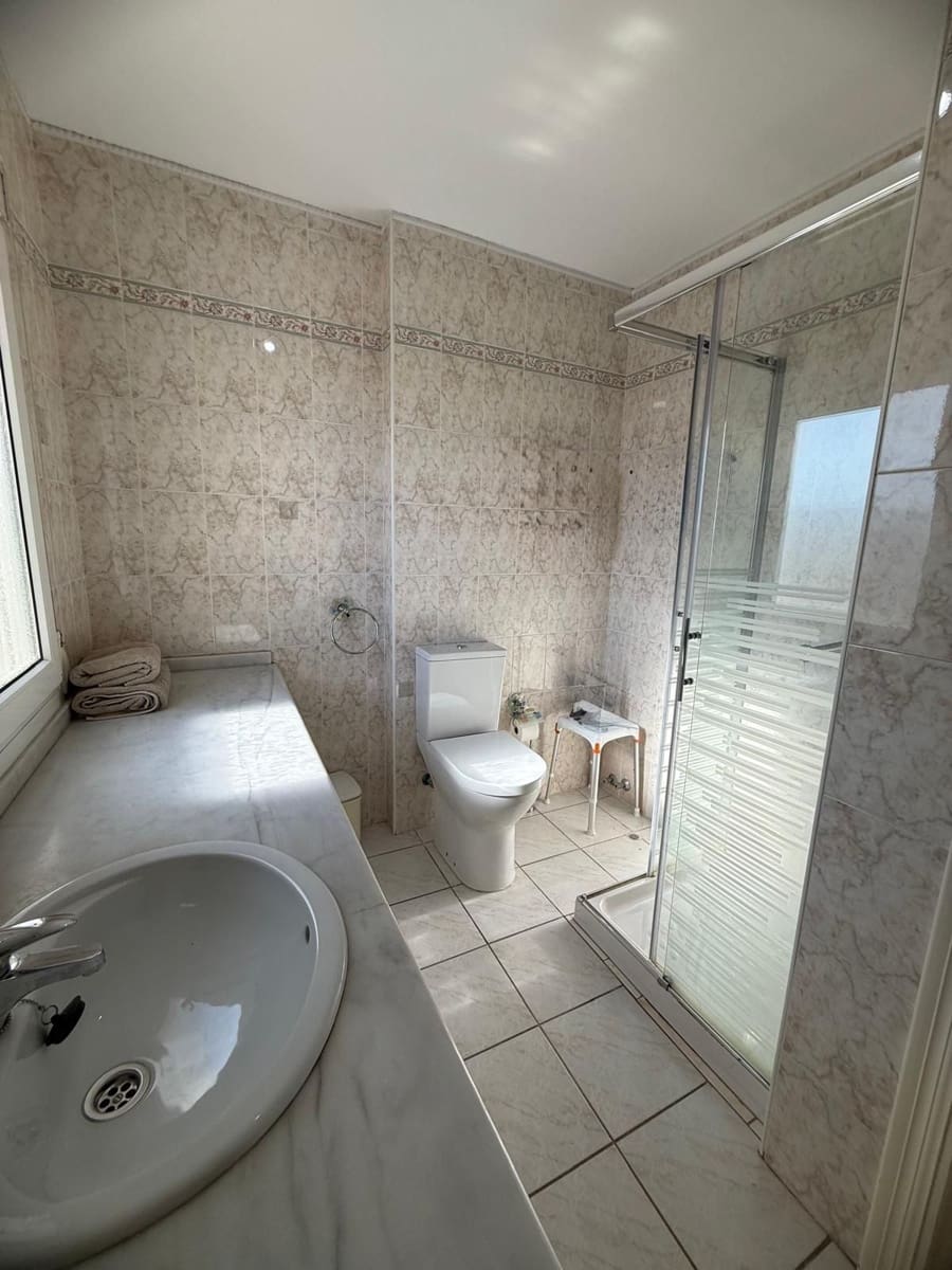 3 sovrum Semi-fristående Villa till salu i Nerja med pool garage - 429 900 € (Ref: 9330084)