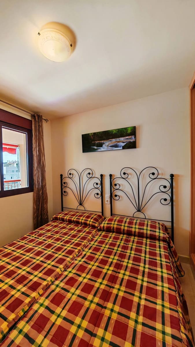 Apartamento de 2 habitaciones en Torrox-Costa en venta - 265.000 € (Ref: 9366937)