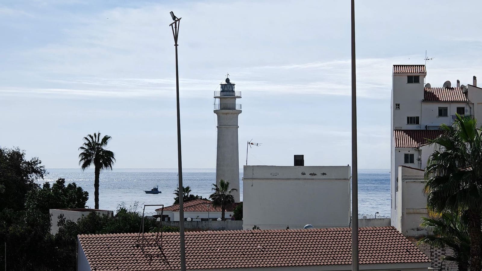 Apartamento de 2 habitaciones en Torrox-Costa en venta - 265.000 € (Ref: 9366937)