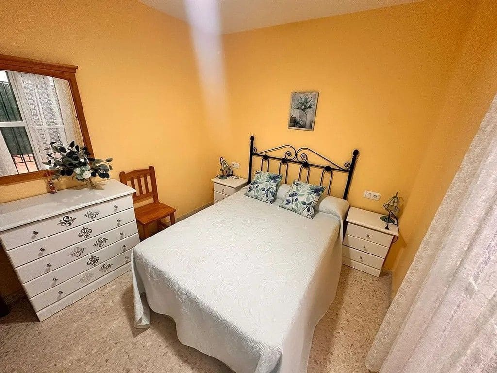 1 bedroom Apartment for sale in Torrox-Costa with garage - € 169,900 (Ref: 9378695)