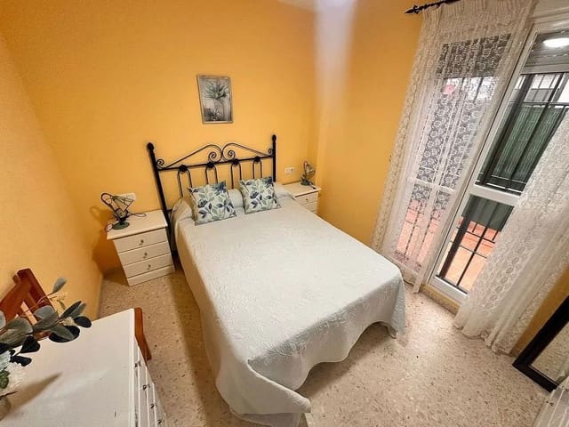 Apartamento de 1 habitación en Torrox-Costa, Torrox en venta con garaje - 169.900 € (Ref: 9378695)