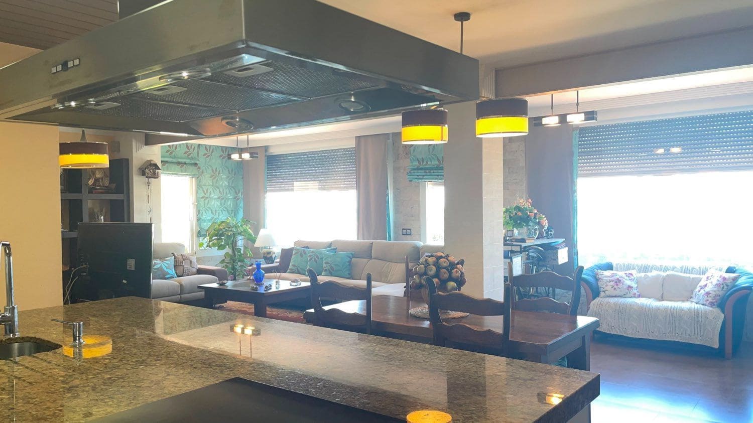 3 slaapkamer Appartement te koop in Torrox-Costa met zwembad - € 850.000 (Ref: 9398162)