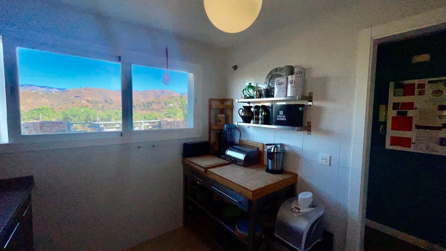 4 makuuhuone Huvila myytävänä paikassa Torrox-Costa mukana uima-altaan 
autotalli - 330 000 € (Ref: 9398163)