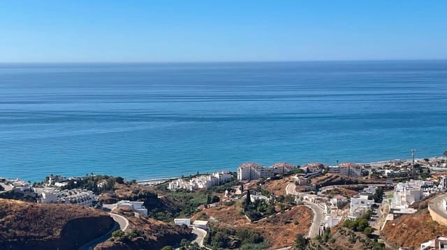 4 makuuhuone Huvila myytävänä paikassa Torrox-Costa, Torrox mukana uima-altaan 
autotalli - 330 000 € (Ref: 9398163)