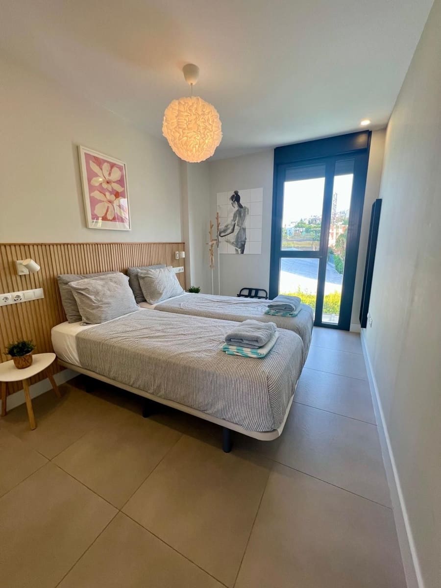 2 soveværelse Lejlighed til salg i Torrox-Costa - € 399.000 (Ref: 9398165)