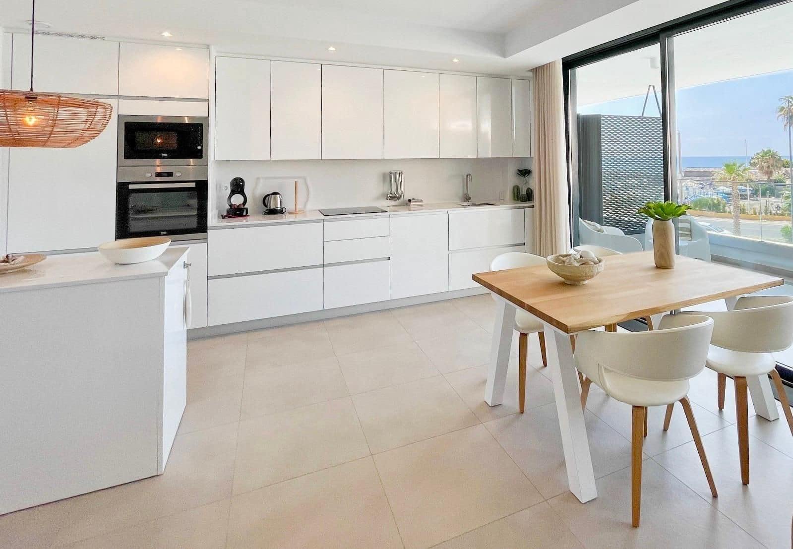 2 soveværelse Lejlighed til salg i Torrox-Costa - € 399.000 (Ref: 9398165)