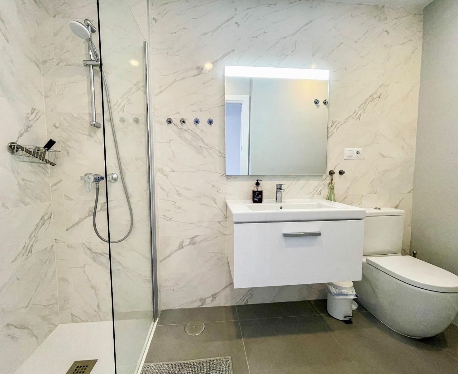 2 soveværelse Lejlighed til salg i Torrox-Costa - € 399.000 (Ref: 9398165)