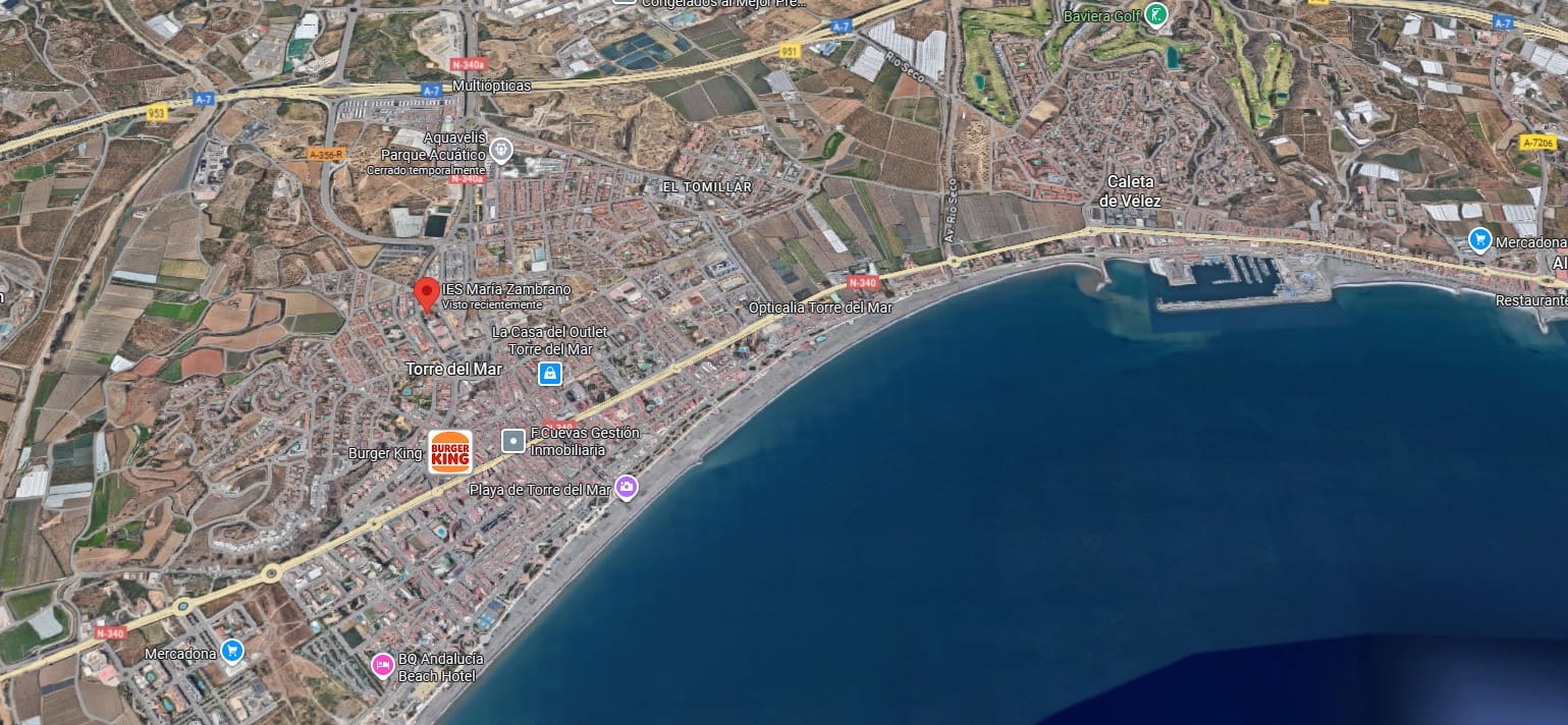 3 bedroom Apartment for sale in Torre del Mar with garage - € 239,000 (Ref: 9398167)