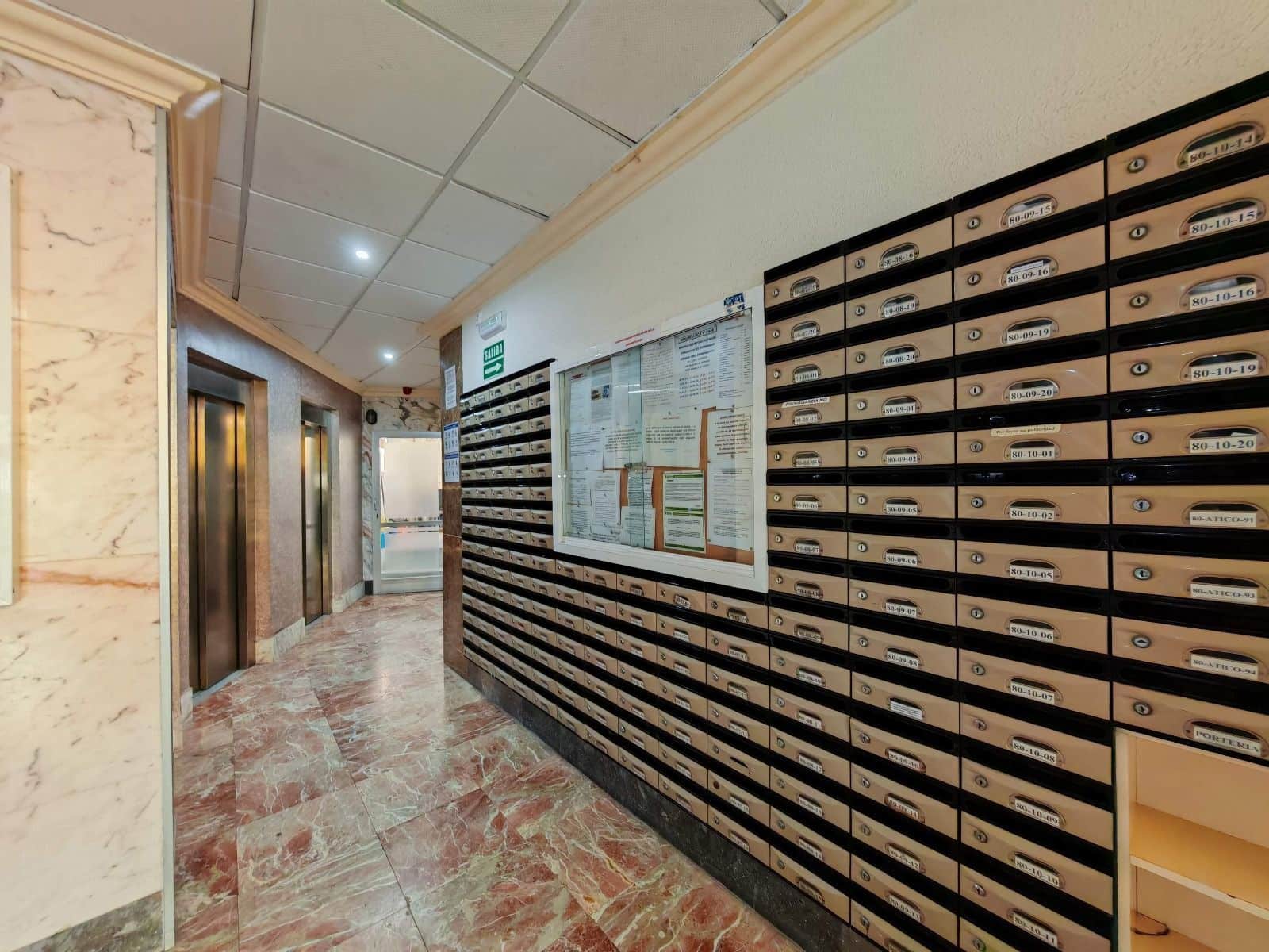 1 sypialnia Apartament na sprzedaż w Torrox-Costa z basenem - 220 000 € (Ref: 9409165)