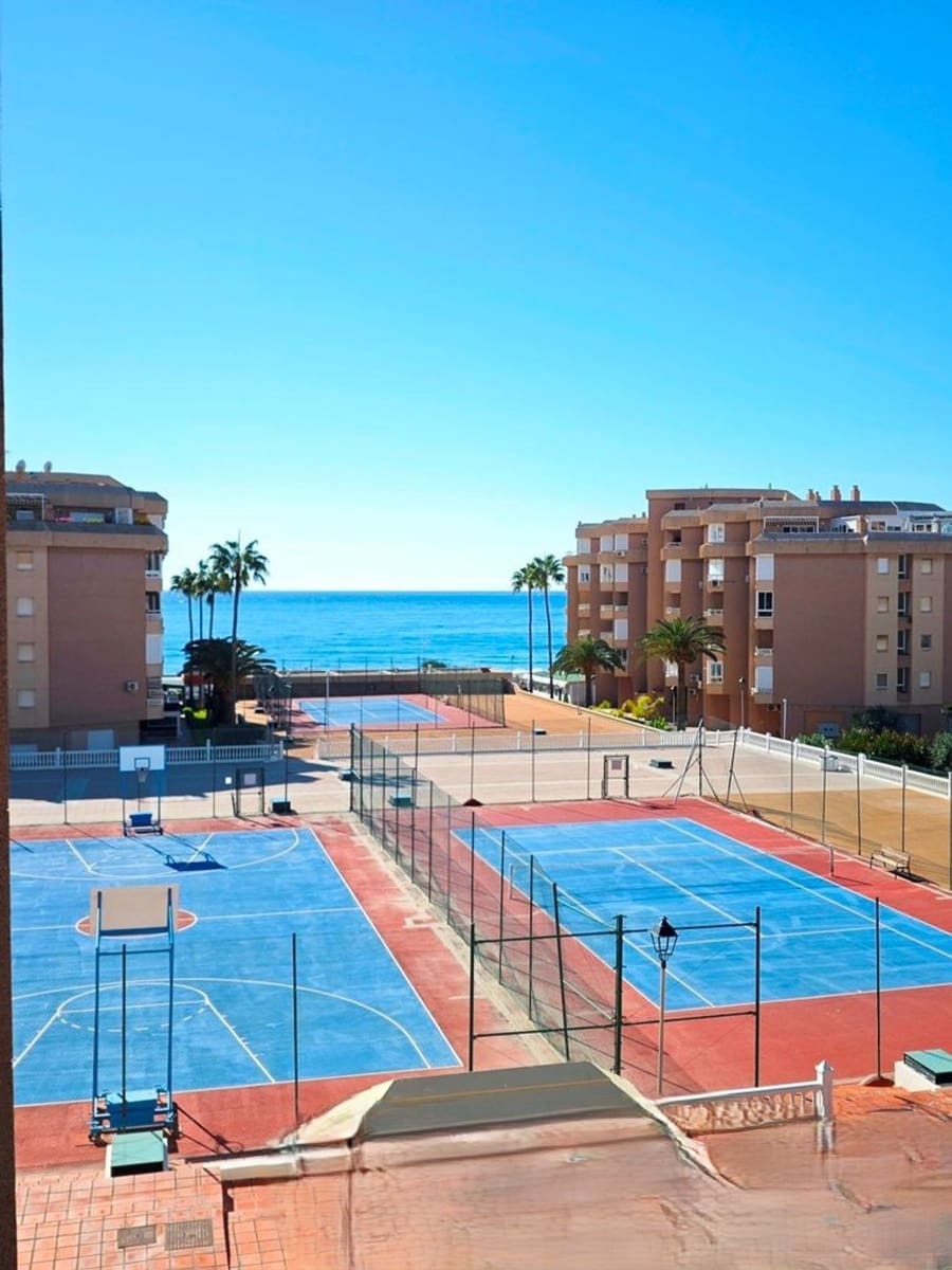 Apartment for sale in Torrox-Costa with pool - € 359,000 (Ref: 9413583)