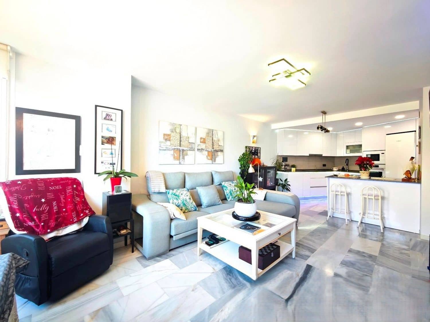 Apartment for sale in Torrox-Costa with pool - € 359,000 (Ref: 9413583)