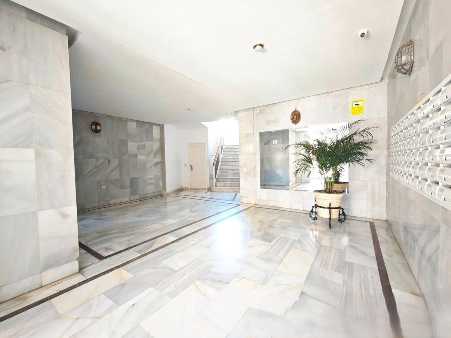 Apartment for sale in Torrox-Costa with pool - € 359,000 (Ref: 9413583)