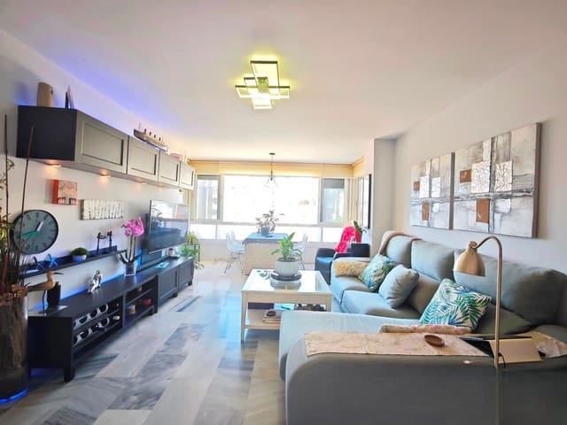 Apartamento en Torrox-Costa, Torrox en venta con piscina - 359.000 € (Ref: 9413583)