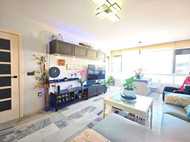 Apartamento en Torrox-Costa, Torrox en venta con piscina - 359.000 € (Ref: 9413583)