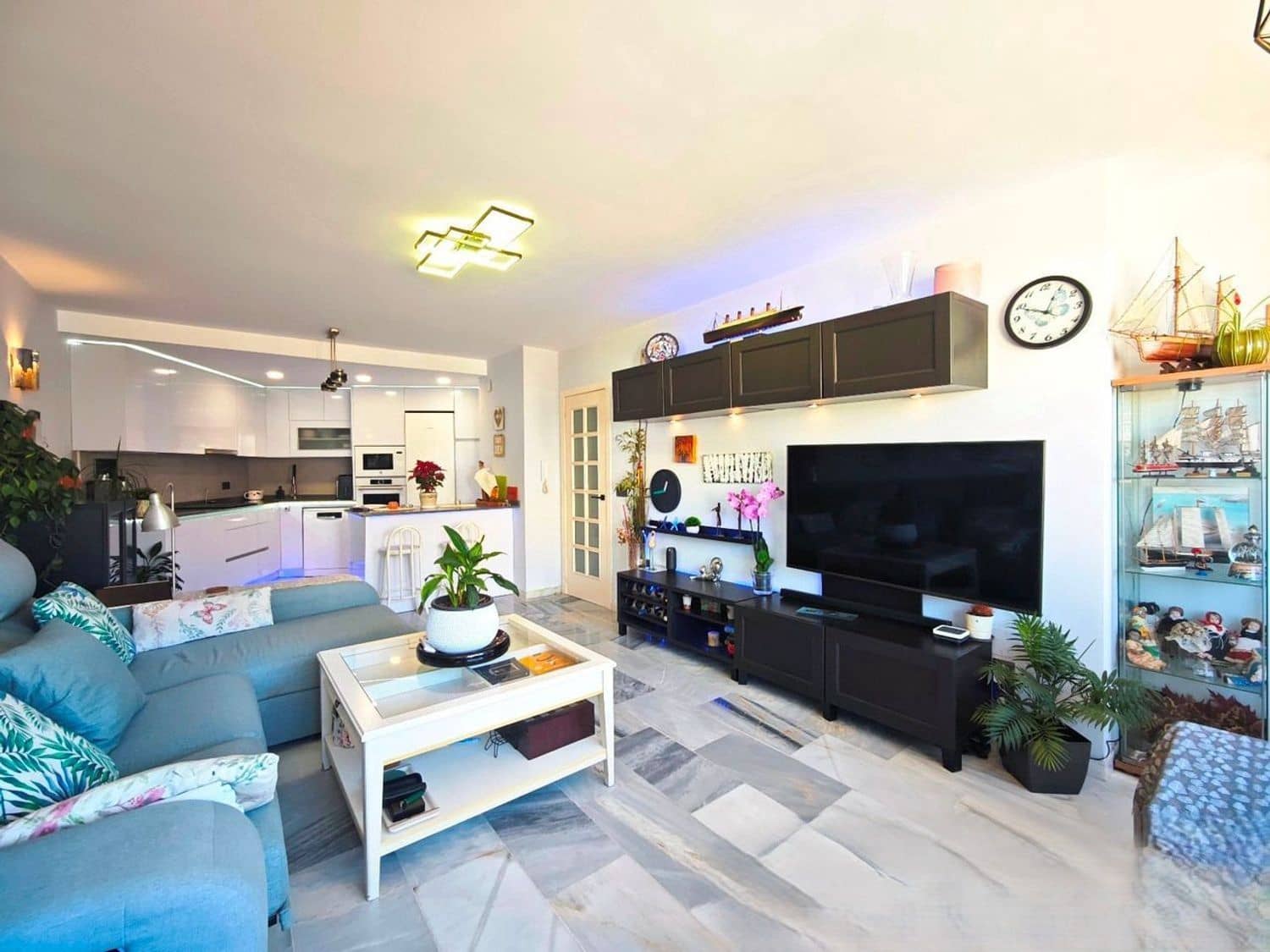 Apartment for sale in Torrox-Costa with pool - € 359,000 (Ref: 9413583)