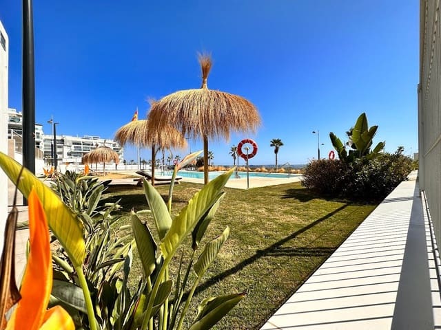 2 slaapkamer Appartement te koop in Laguna Beach, Torrox met zwembad garage - € 349.000 (Ref: 9426862)