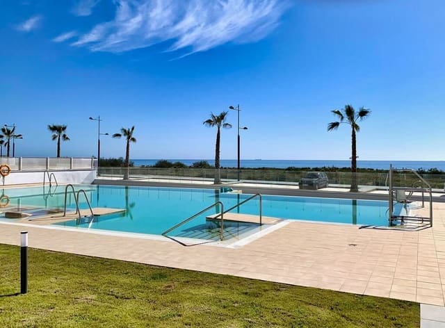2 slaapkamer Appartement te koop in Laguna Beach, Torrox met zwembad garage - € 349.000 (Ref: 9426862)
